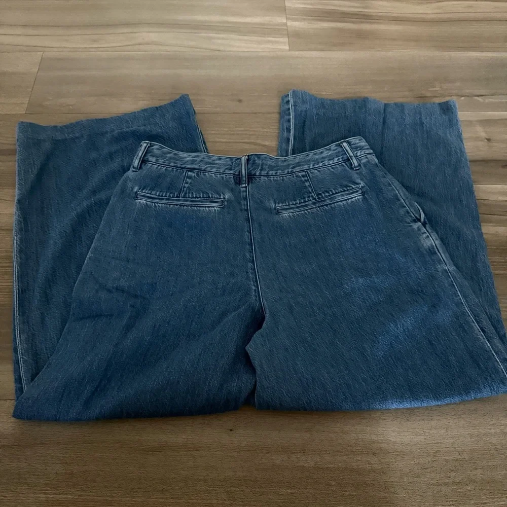 Madewell Blue The Harlow Superwide-Leg Jean in McNair Wash: Airy Denim Edition - Picture 9 of 9